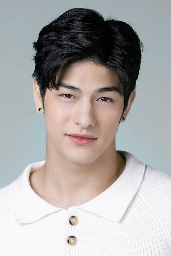 Luke Ishikawa Plowden's headshot