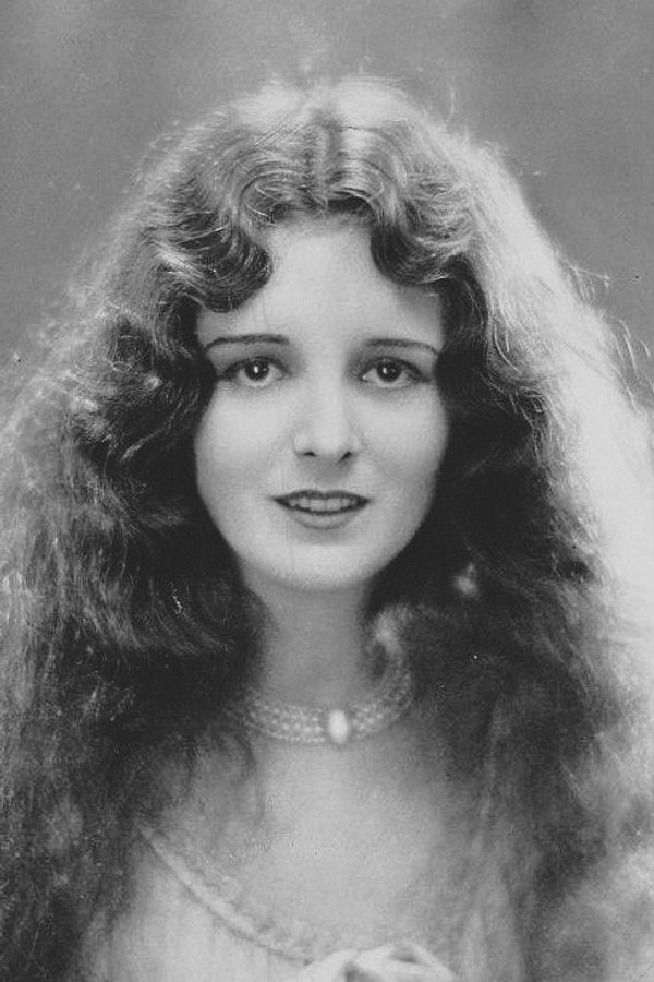 Mary Astor's headshot