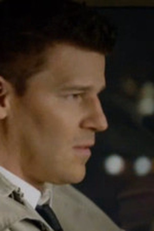 Bones – S08E17 – Viaggio nel tempo
