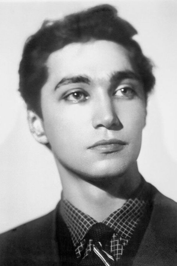 Vladimir Korenev's headshot