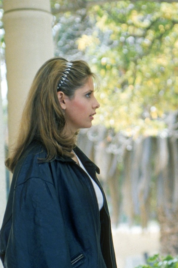Buffy l’ammazzavampiri – S01E04 – La mantide