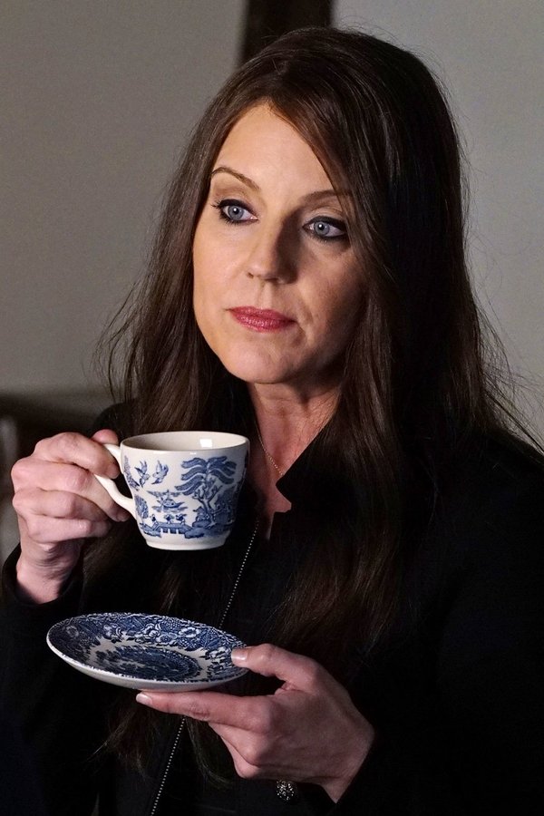 Pretty Little Liars – S07E01 – Tic tac stronzette