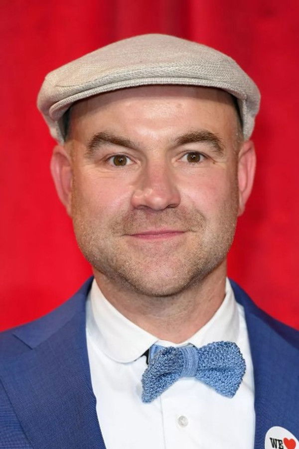 Joe Duttine's headshot