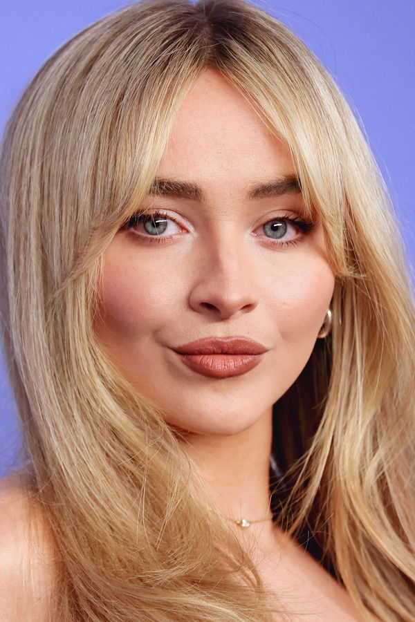 Sabrina Carpenter's headshot