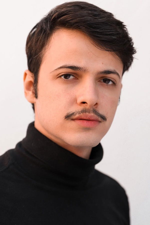 Eduardo Melo's headshot