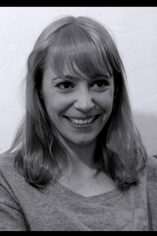 Paula Carruega's headshot