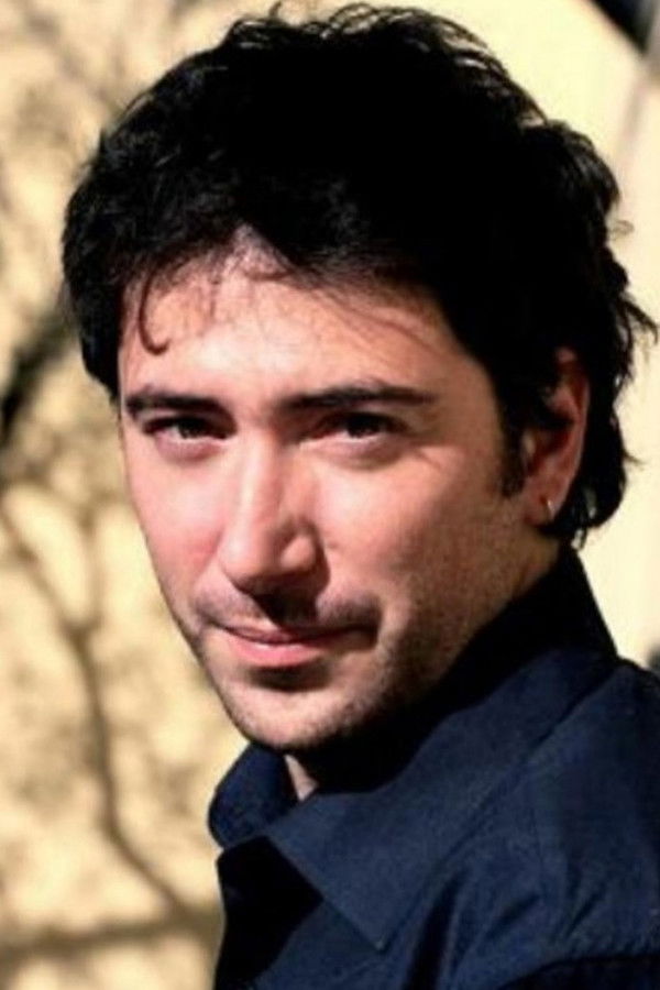 David chevalier's headshot