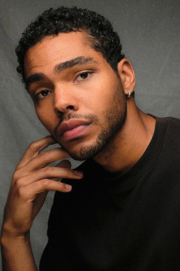 Nicholas Duvernay's headshot
