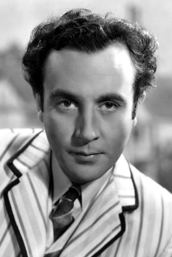 Dennis Price's headshot