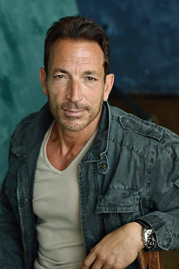 Sonny Marinelli's headshot