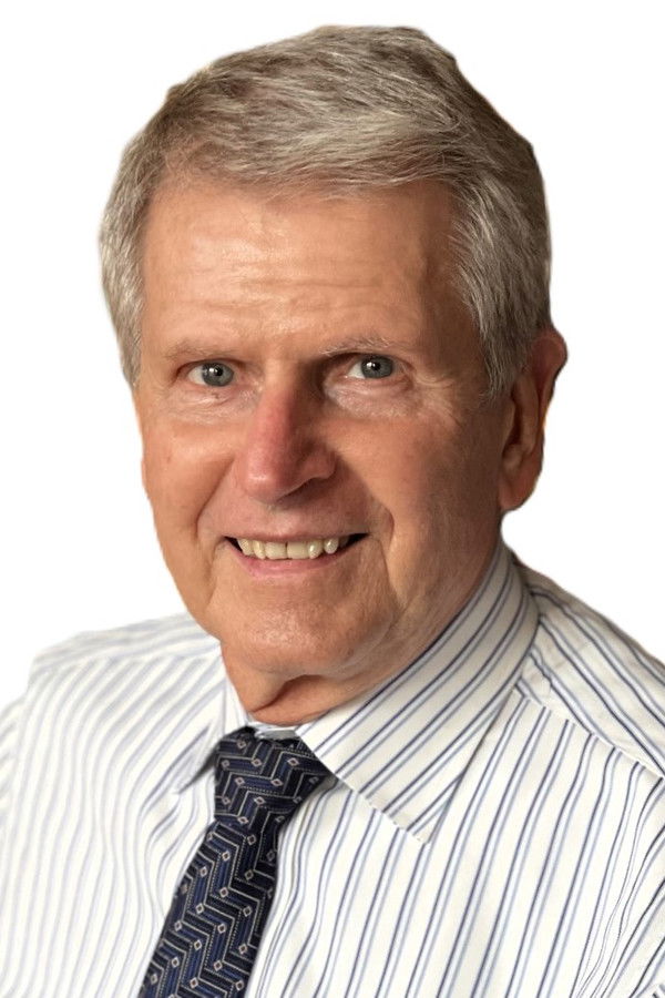 Robert Burton's headshot