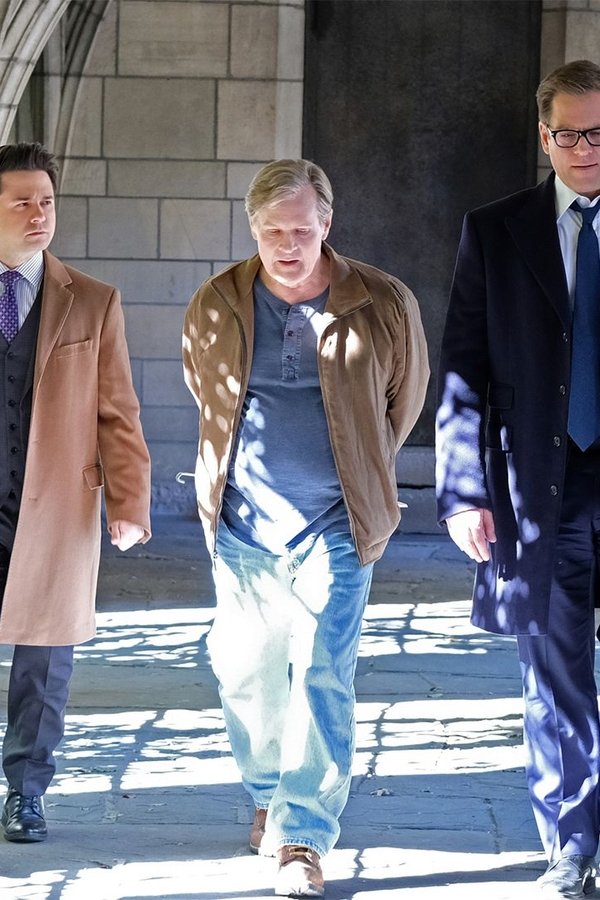 Bull – S03E10 – Segreto confessionale