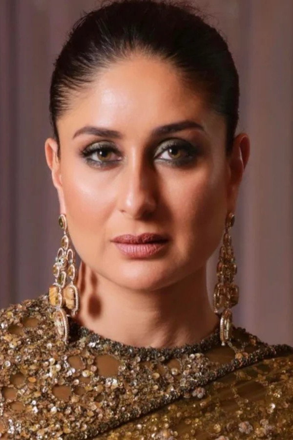 Kareena Kapoor Khan's headshot