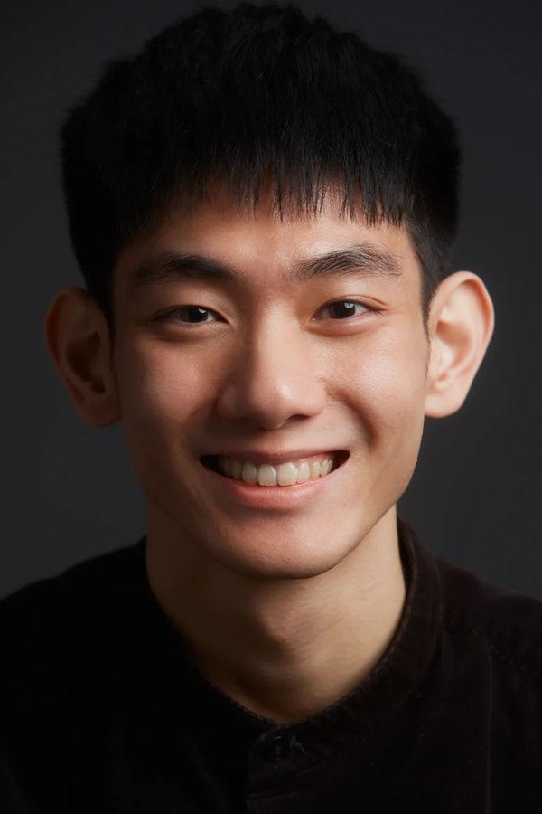 Zih-Ruei Liou's headshot