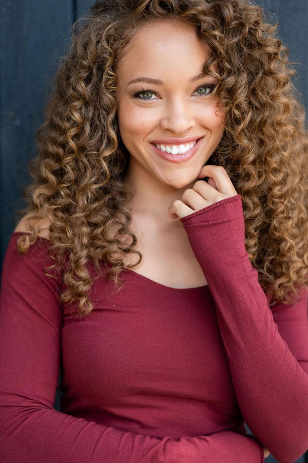 Shelby Simmons's headshot