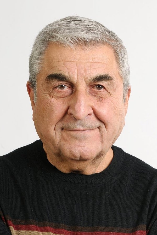 Cihat Tamer's headshot
