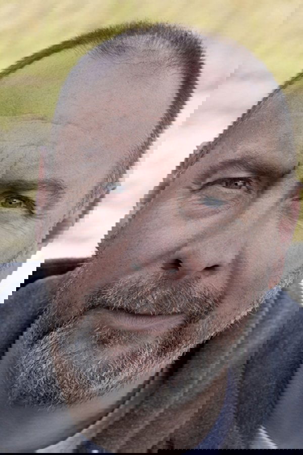 Barrie Hunter
