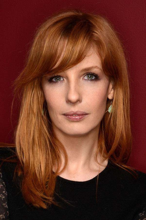 Kelly Reilly's headshot