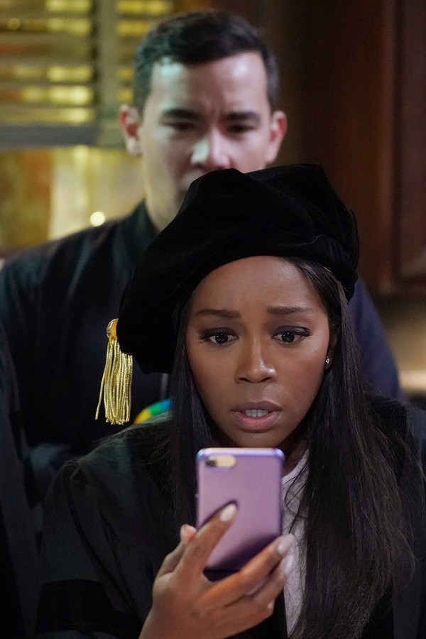 Le regole del delitto perfetto – S06E09 – Sei tu la talpa?