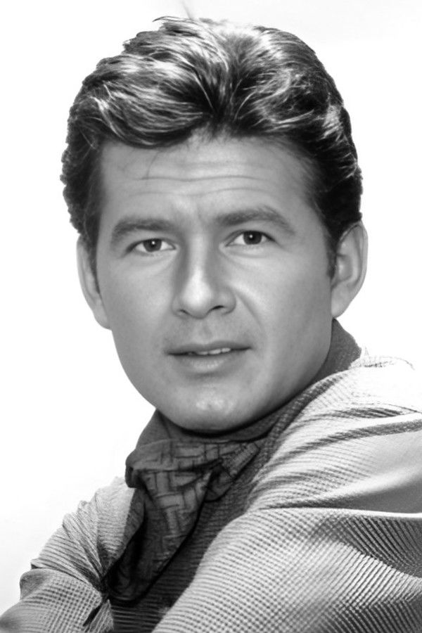 Gary Clarke's headshot