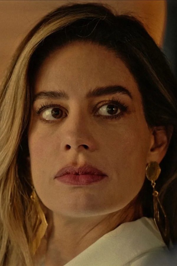 Profilo falso – S01E06 – Episodio 6