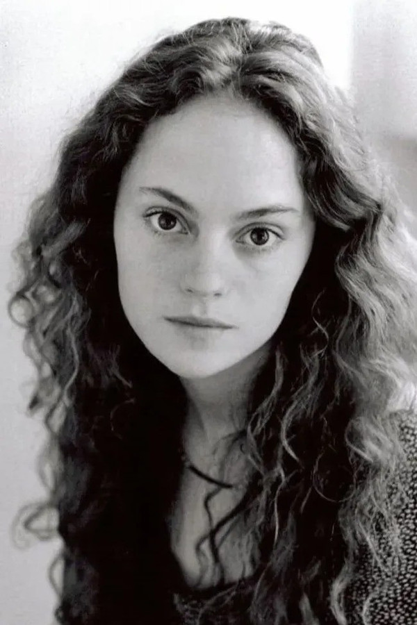 Angela Bettis's headshot