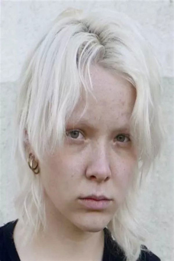 Paula Luna's headshot