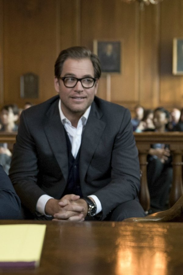 Bull – S01E02 – Volo 17-32