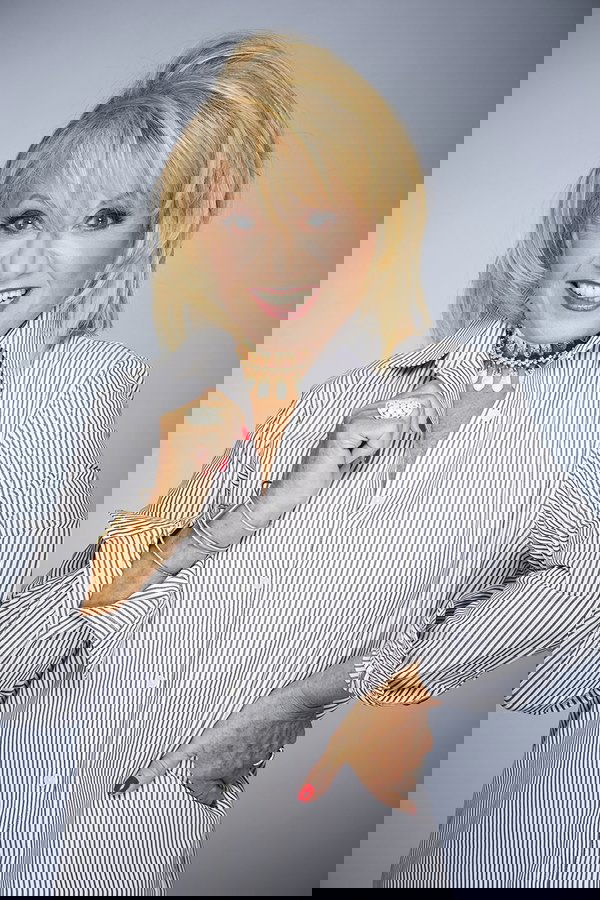 Elaine Paige's headshot