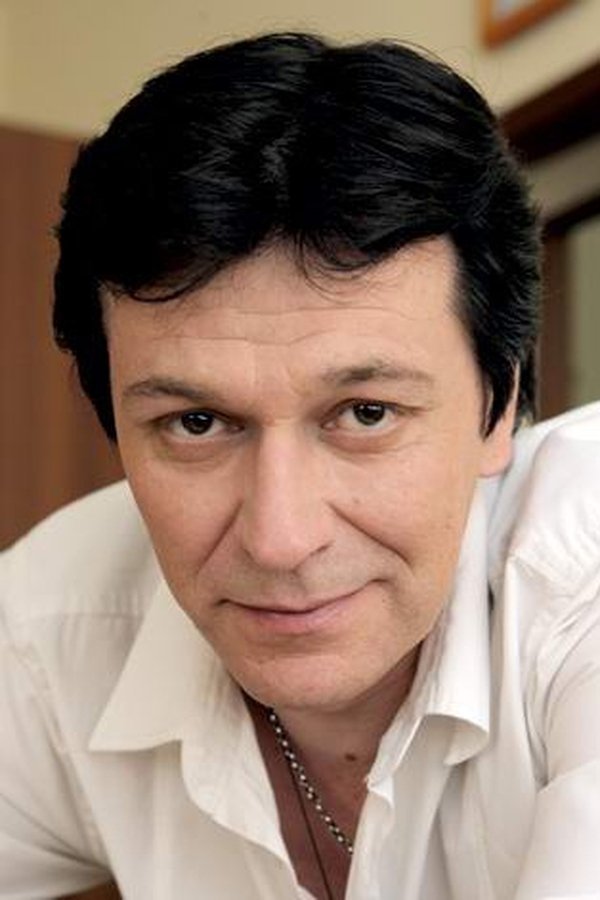 Igor Kartashev's headshot
