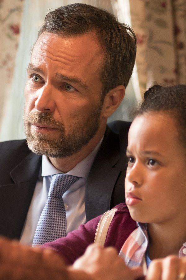 Somewhere Between – S01E07 – Il quarto uomo