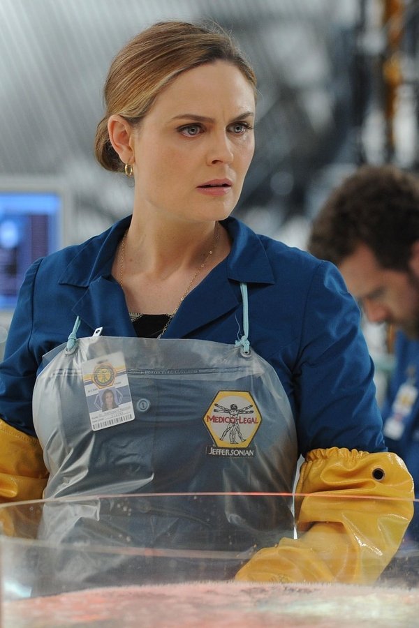 Bones – S10E08 – L’enigma del cadavere
