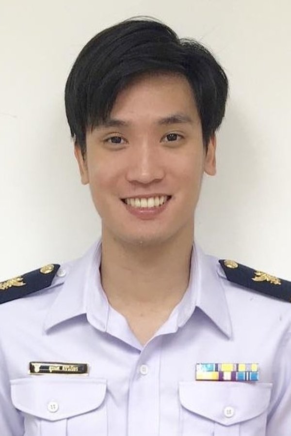 Suraphat Kirivichien's headshot