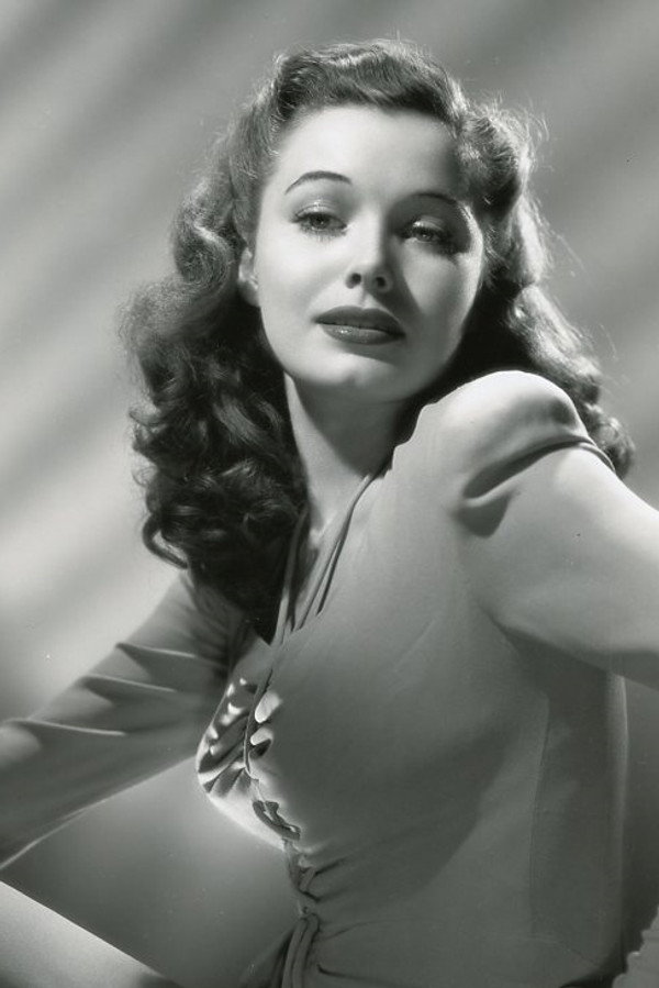 Lois Collier's headshot
