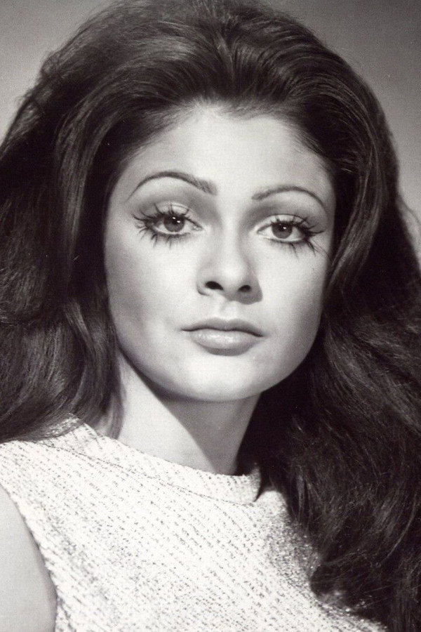 Cynthia Myers's headshot