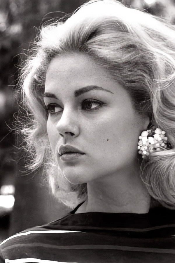 Beba Lončar's headshot