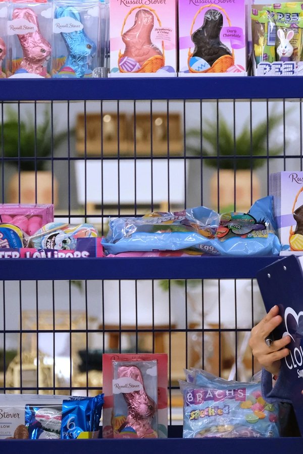 Superstore – S04E16 – Il coniglio pasquale