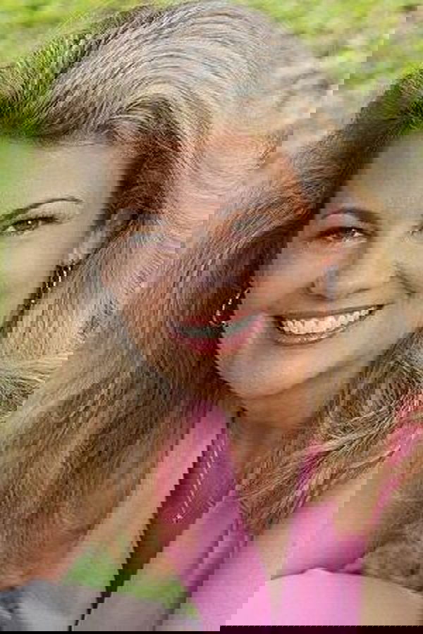 Lisa Whelchel's headshot