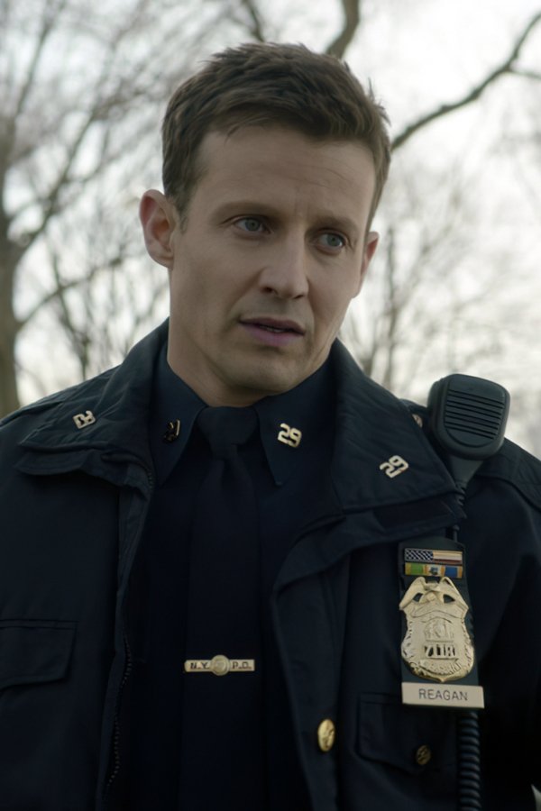 Blue Bloods – S11E11 – Transizioni