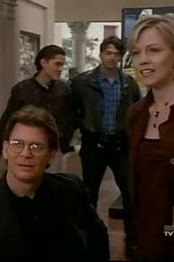 Beverly Hills 90210 – S05E19 – Episodio 19