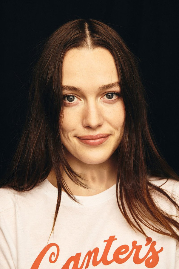 Victoria Pedretti's headshot
