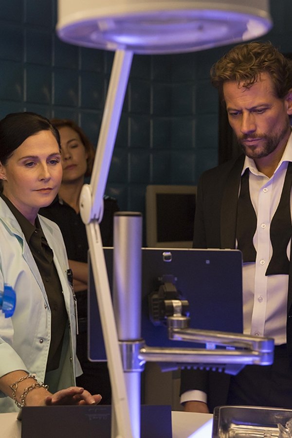 Harrow – S01E06 – Aurum Potestas Est
