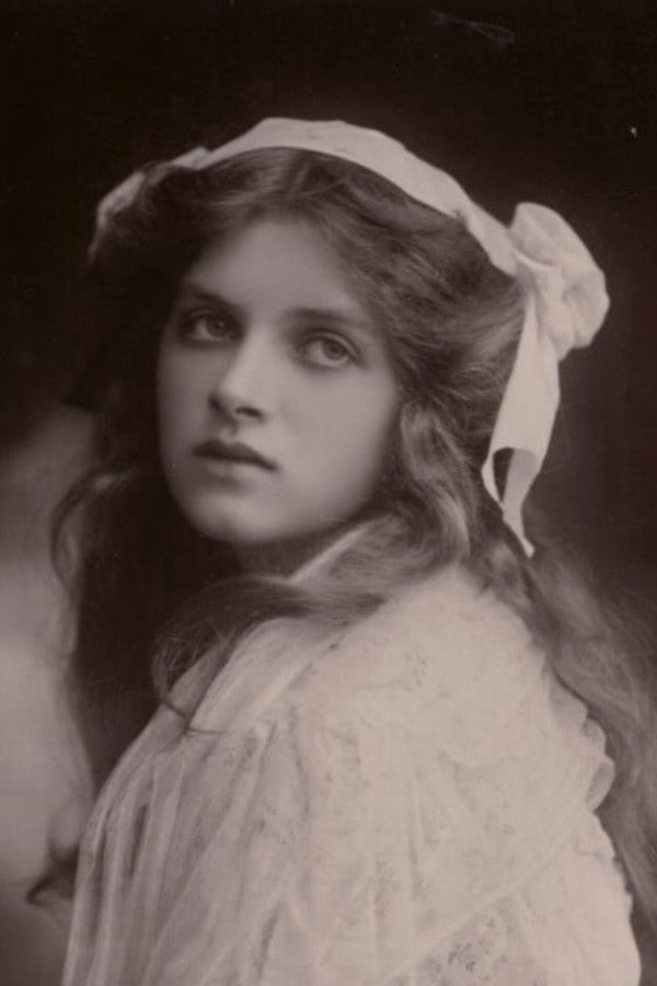 Gladys Cooper's headshot