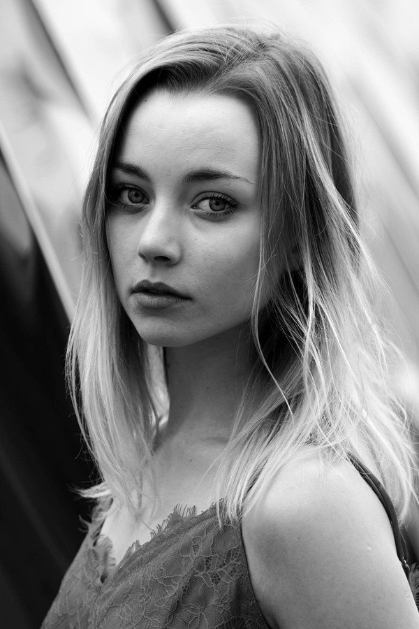 Kamila Urzędowska's headshot