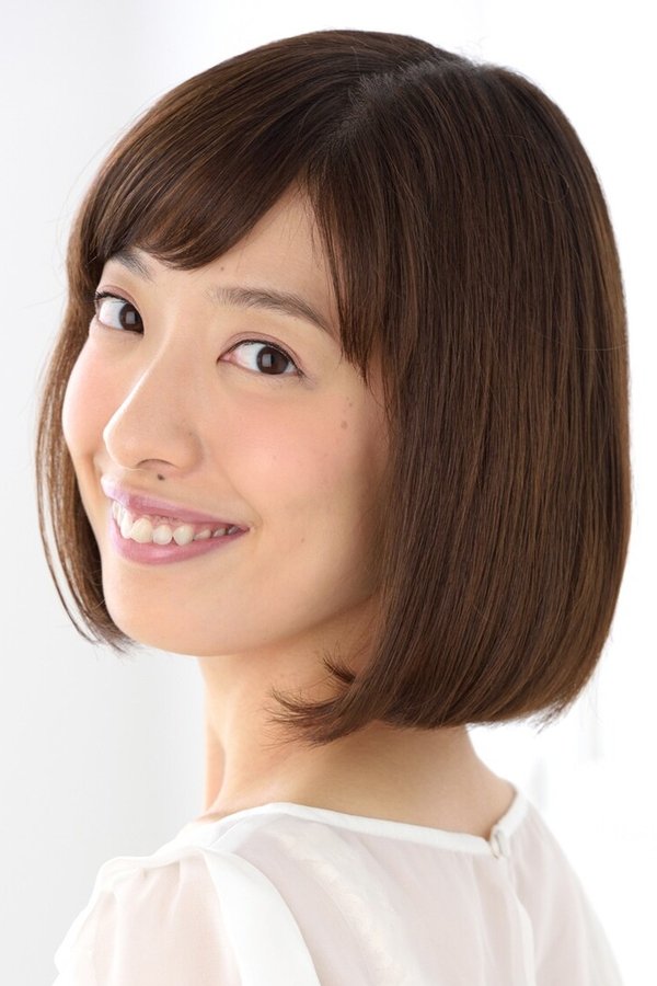 Risa Shimizu's headshot