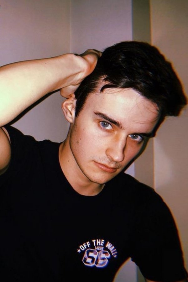Sean Sedey's headshot