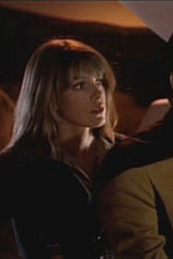 Star Trek: The Next Generation – S03E02 – Le insegne del comando