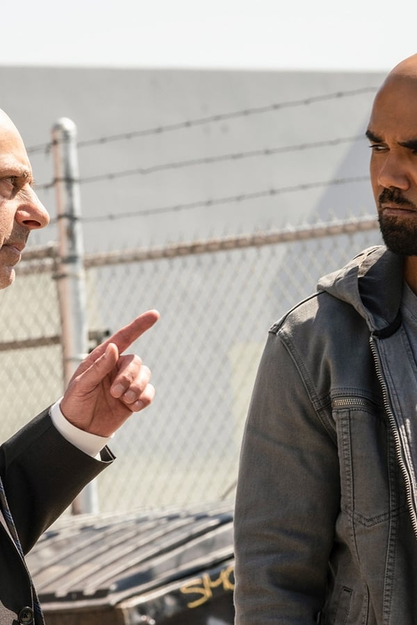 S.W.A.T. – S02E22 – Grilletto facile