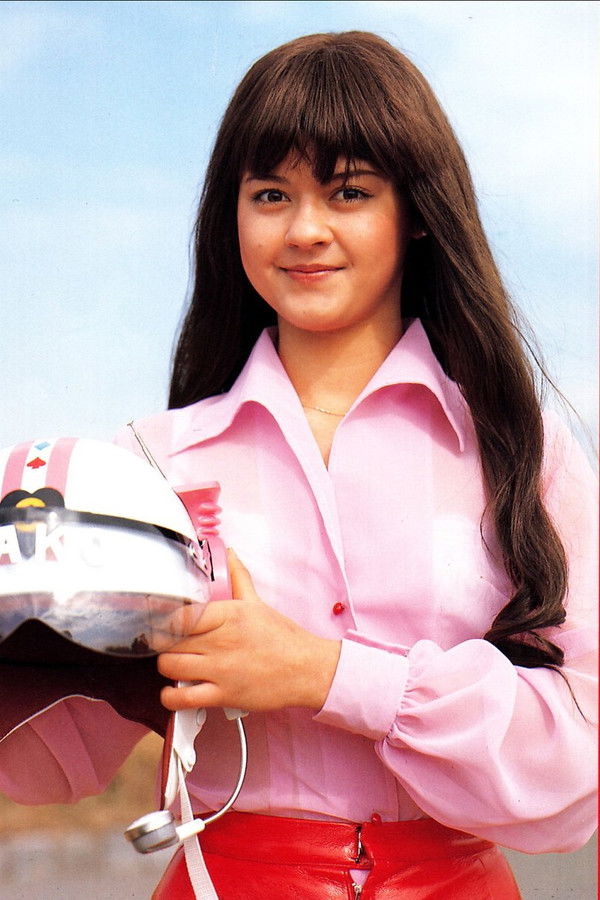 Mitchi Love's headshot