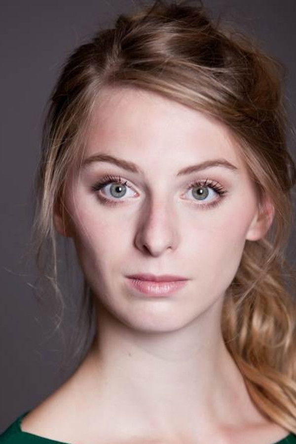 Claire Bender's headshot